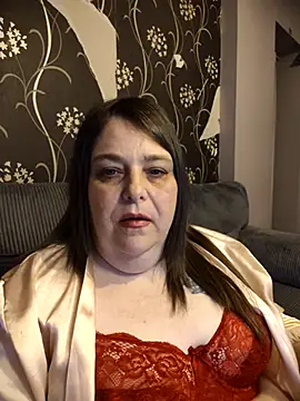 HouseWifeWhore Milf online show from 04/24/26, 09:39