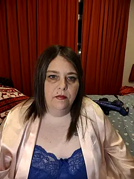 HouseWifeWhore Milf online show from 05/13/26, 09:55
