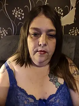 Snapshot of HouseWifeWhore_Milf chatting on 07/17/26, 12:17 HouseWifeWhore Milf online show from 07/17/26, 12:17