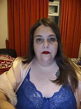 Snapshot of HouseWifeWhore_Milf chatting on 07/28/26, 09:14 HouseWifeWhore Milf online show from 07/28/26, 09:14