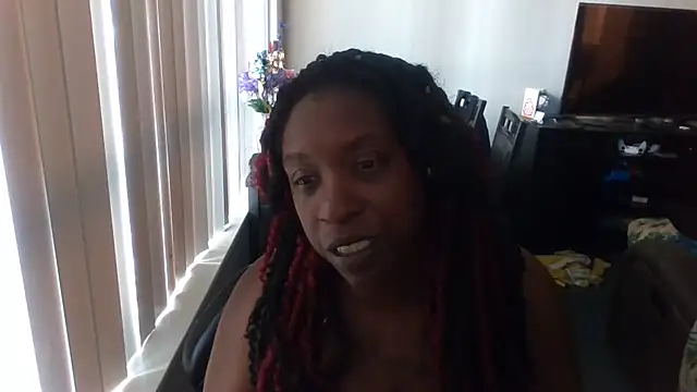 markquanna online show from 10/11/25, 10:41