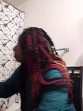 markquanna online show from 10/19/25, 05:24