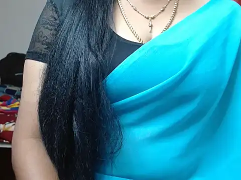 Snapshot of tamilharini chatting on 09/25/25, 05:11 tamilharini online show from 09/25/25, 05:11