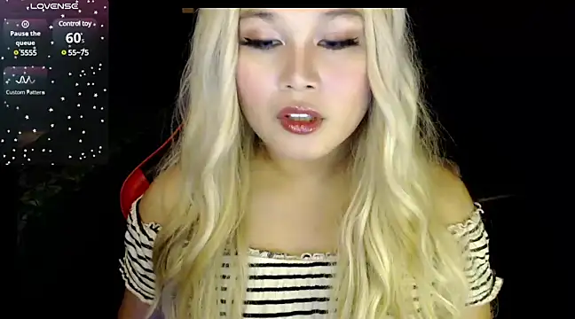 Snapshot of stacey_wills44 chatting on 01/30/25, 12:37 stacey wills44 online show from 01/30/25, 12:37