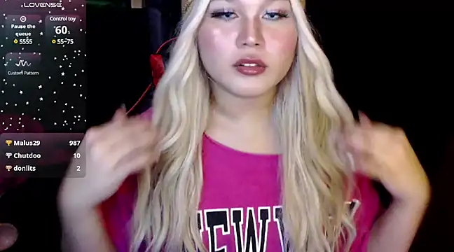 Snapshot of stacey_wills44 chatting on 03/03/25, 11:56 stacey wills44 online show from 03/03/25, 11:56