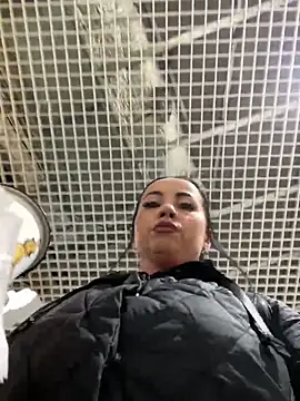 CrazzyChicks online show from 05/16/26, 05:26