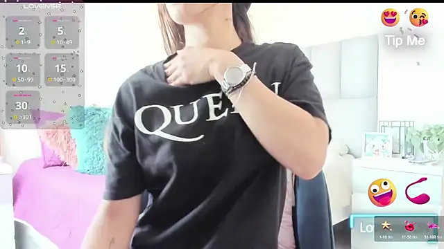 Charlotte7-7 online show from 10/29/25, 06:09