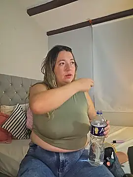 Snapshot of isabella_rossse chatting on 01/10/26, 02:19 isabella rossse online show from 01/10/26, 02:19