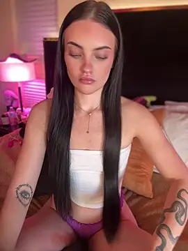 Snapshot of KarissaChantelle chatting on 06/16/26, 03:47 KarissaChantelle online show from 06/16/26, 03:47