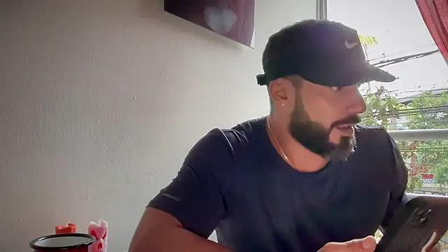 romeolovedark online show from 11/08/25, 09:57