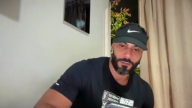 romeolovedark online show from 05/26/26, 02:51