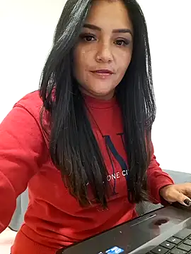 laura dirtyhot online show from 12/12/24, 08:53