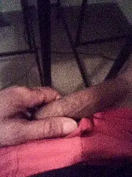 Snapshot of Invisiblesqz chatting on 01/18/26, 12:47 Invisiblesqz online show from 01/18/26, 12:47