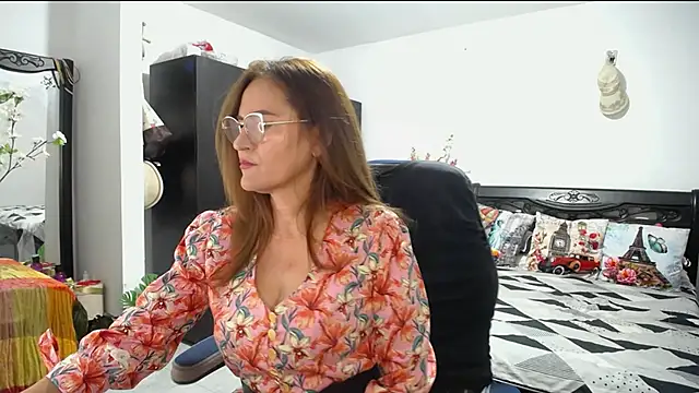 Snapshot of Xiimen chatting on 01/24/25, 11:56 Xiimen online show from 01/24/25, 11:56