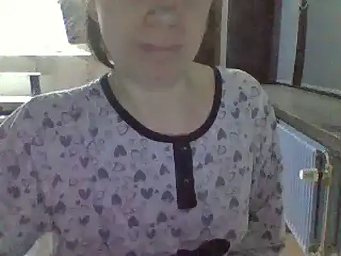 Snapshot of Moi_Lina chatting on 12/06/24, 12:02 Moi Lina online show from 12/06/24, 12:02