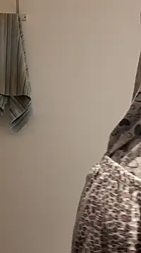 Snapshot of Moi_Lina chatting on 12/08/24, 12:30 Moi Lina online show from 12/08/24, 12:30