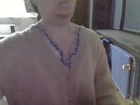 Snapshot of Moi_Lina chatting on 01/11/25, 11:56 Moi Lina online show from 01/11/25, 11:56