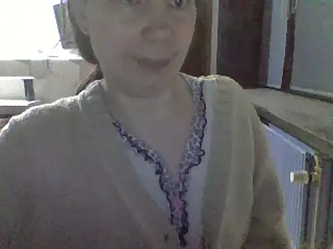 Snapshot of Moi_Lina chatting on 01/27/25, 01:05 Moi Lina online show from 01/27/25, 01:05