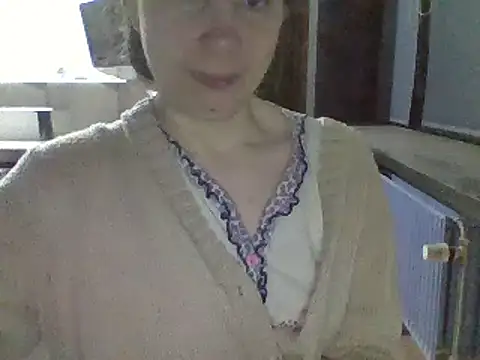 Snapshot of Moi_Lina chatting on 01/29/25, 11:46 Moi Lina online show from 01/29/25, 11:46