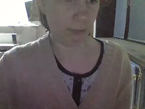 Snapshot of Moi_Lina chatting on 01/31/25, 11:56 Moi Lina online show from 01/31/25, 11:56