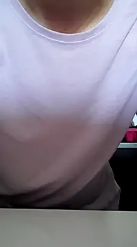 Snapshot of Moi_Lina chatting on 03/07/25, 01:07 Moi Lina online show from 03/07/25, 01:07