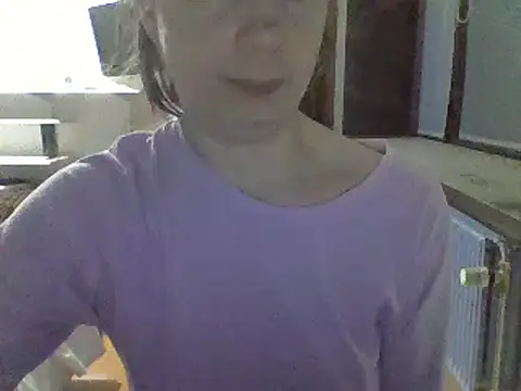 Snapshot of Moi_Lina chatting on 03/15/25, 11:50 Moi Lina online show from 03/15/25, 11:50