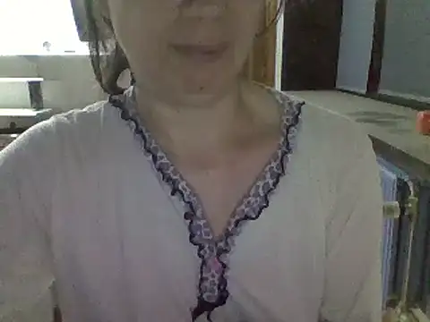 Snapshot of Moi_Lina chatting on 09/08/25, 09:25 Moi Lina online show from 09/08/25, 09:25