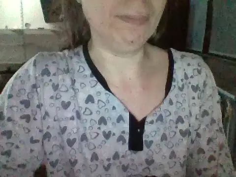 Snapshot of Moi_Lina chatting on 10/14/25, 07:47 Moi Lina online show from 10/14/25, 07:47