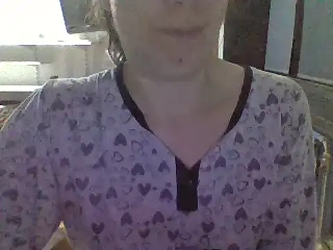 Snapshot of Moi_Lina chatting on 10/19/25, 11:49 Moi Lina online show from 10/19/25, 11:49