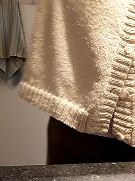 Snapshot of Moi_Lina chatting on 11/08/25, 12:16 Moi Lina online show from 11/08/25, 12:16