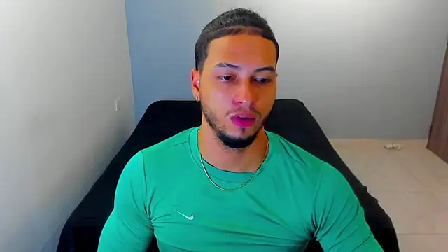 Snapshot of Kris_Khalifa69 chatting on 02/03/26, 02:00 Kris Khalifa69 online show from 02/03/26, 02:00