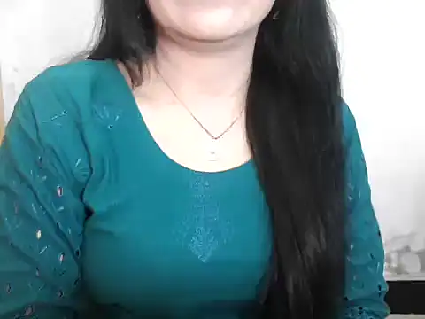 Snapshot of Chanchal--Navya chatting on 01/09/26, 06:10 Chanchal--Navya online show from 01/09/26, 06:10