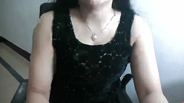 Snapshot of Chanchal--Navya chatting on 02/15/26, 05:31 Chanchal--Navya online show from 02/15/26, 05:31