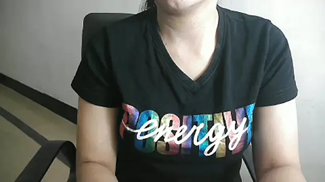 Snapshot of Chanchal--Navya chatting on 02/24/26, 05:22 Chanchal--Navya online show from 02/24/26, 05:22