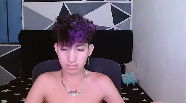 Snapshot of littlextreme chatting on 12/28/24, 07:11 littlextreme online show from 12/28/24, 07:11