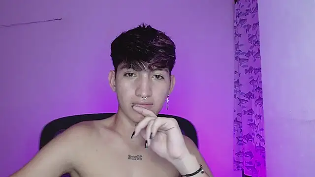 Snapshot of littlextreme chatting on 02/27/25, 07:23 littlextreme online show from 02/27/25, 07:23