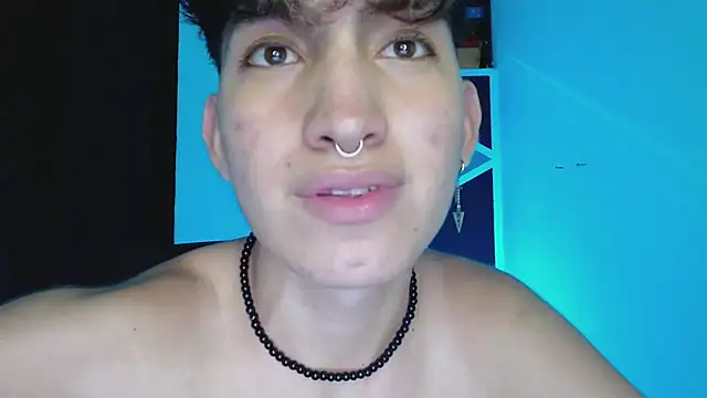 Snapshot of littlextreme chatting on 03/09/25, 04:27 littlextreme online show from 03/09/25, 04:27