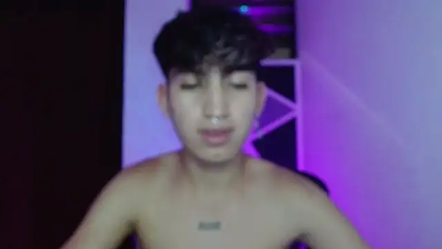 Snapshot of littlextreme chatting on 03/19/25, 09:49 littlextreme online show from 03/19/25, 09:49