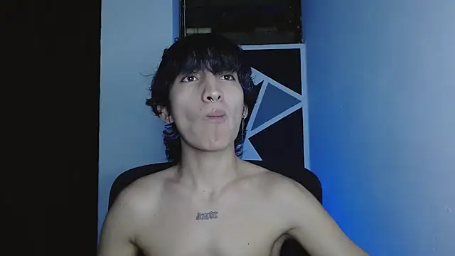 Snapshot of littlextreme chatting on 02/26/26, 12:53 littlextreme online show from 02/26/26, 12:53