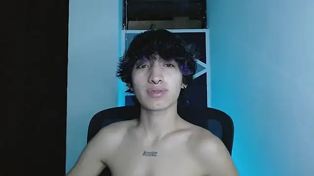 Snapshot of littlextreme chatting on 03/02/26, 05:08 littlextreme online show from 03/02/26, 05:08