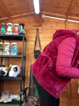 DaisyVibesss online show from 12/28/24, 09:31