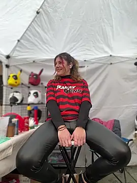 DaisyVibesss online show from 02/23/25, 01:10