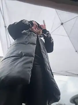 Snapshot of DaisyVibesss chatting on 03/01/25, 03:16 DaisyVibesss online show from 03/01/25, 03:16