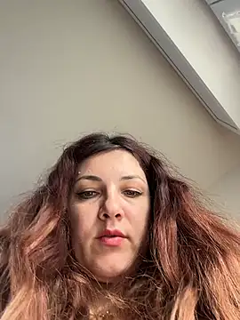 Snapshot of DaisyVibesss chatting on 11/19/25, 09:09 DaisyVibesss online show from 11/19/25, 09:09