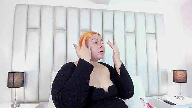 Snapshot of aandreaperez chatting on 02/26/25, 11:41 aandreaperez online show from 02/26/25, 11:41