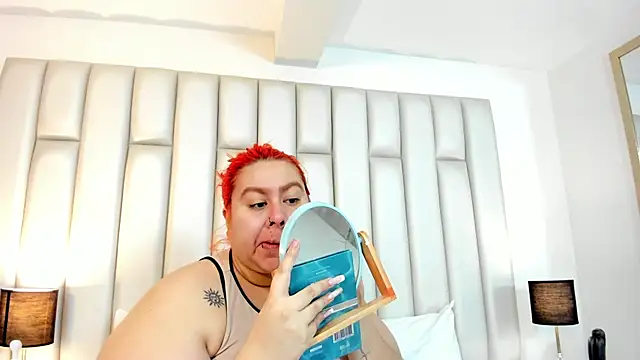 Snapshot of aandreaperez chatting on 09/12/25, 11:32 aandreaperez online show from 09/12/25, 11:32