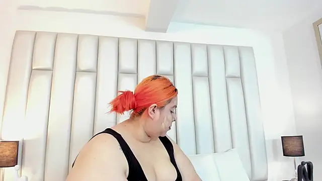 Snapshot of aandreaperez chatting on 10/07/25, 11:40 aandreaperez online show from 10/07/25, 11:40