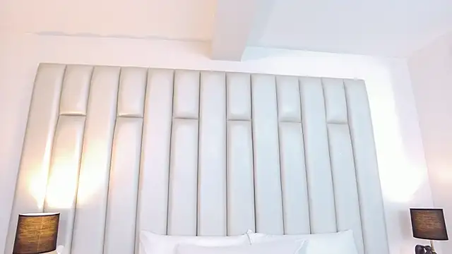 Snapshot of aandreaperez chatting on 11/27/25, 11:45 aandreaperez online show from 11/27/25, 11:45