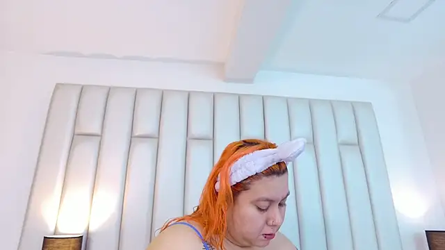 Snapshot of aandreaperez chatting on 11/28/25, 11:57 aandreaperez online show from 11/28/25, 11:57