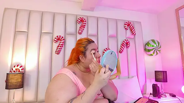 Snapshot of aandreaperez chatting on 12/15/25, 11:47 aandreaperez online show from 12/15/25, 11:47